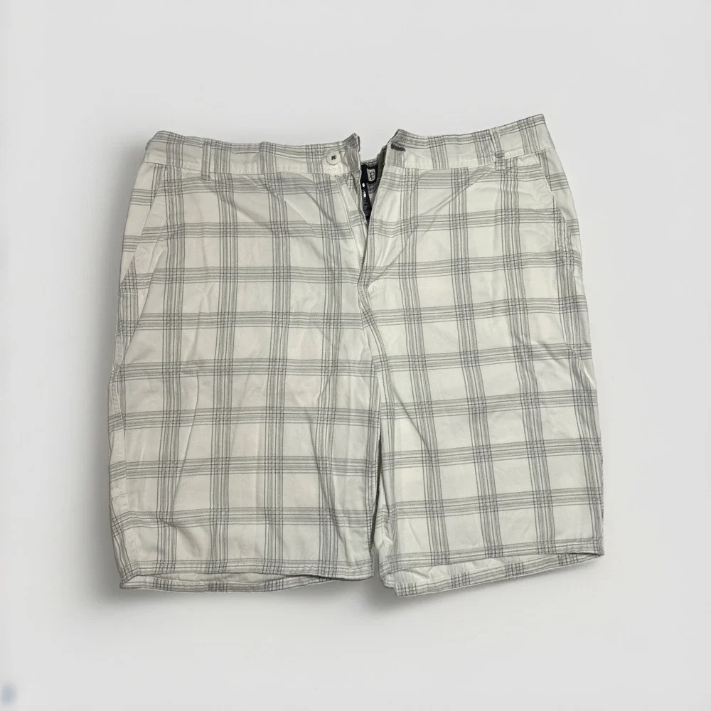 OP Ocean Pacific Shorts Men's 42 White & Gray Plaid 100% Cotton Preppy, Vintage - Picture 1 of 7